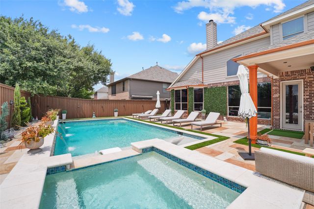 6708 Natures Way, Dallas, TX 75236