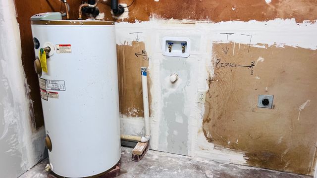 2405 Donna Drive, Grand Prairie, TX 75051