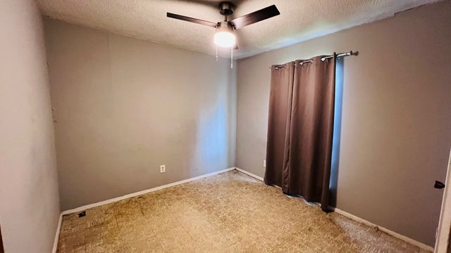 2405 Donna Drive, Grand Prairie, TX 75051