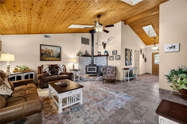 24 Roseanna Court, Chico, CA 95973