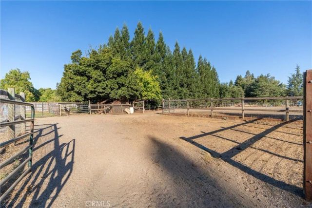 24 Roseanna Court, Chico, CA 95973