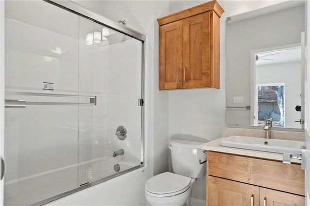 1232 Walnut Street, Eudora, KS 66025