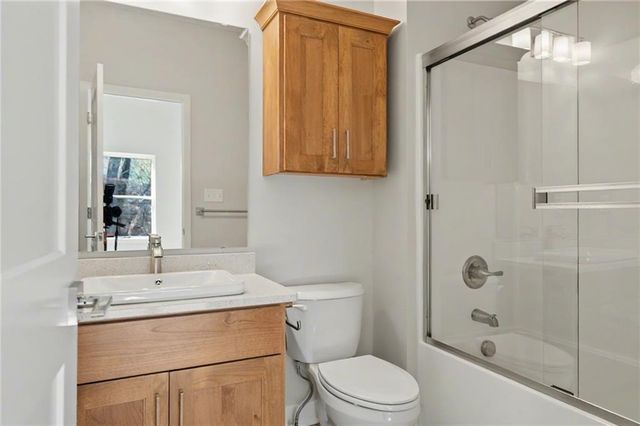 1232 Walnut Street, Eudora, KS 66025