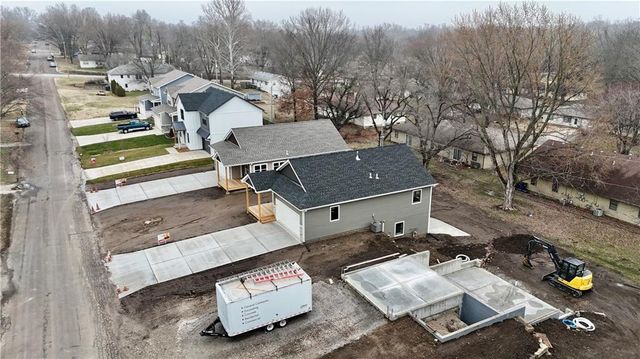 1232 Walnut Street, Eudora, KS 66025