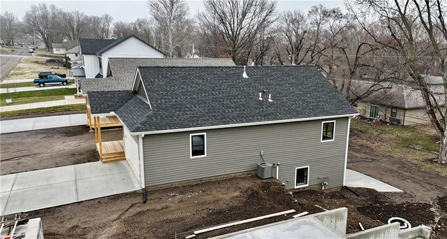 1232 Walnut Street, Eudora, KS 66025