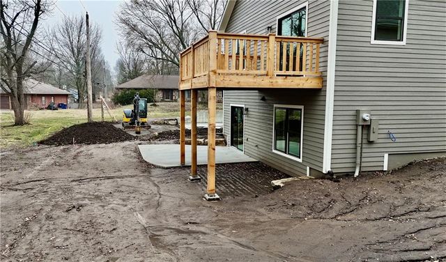 1232 Walnut Street, Eudora, KS 66025