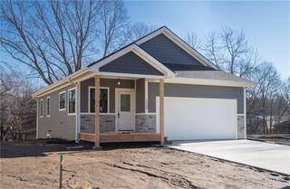 1232 Walnut Street, Eudora, KS 66025