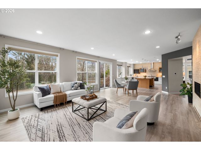 15542 Nw ANDALUSIAN Way, Portland, OR 97229