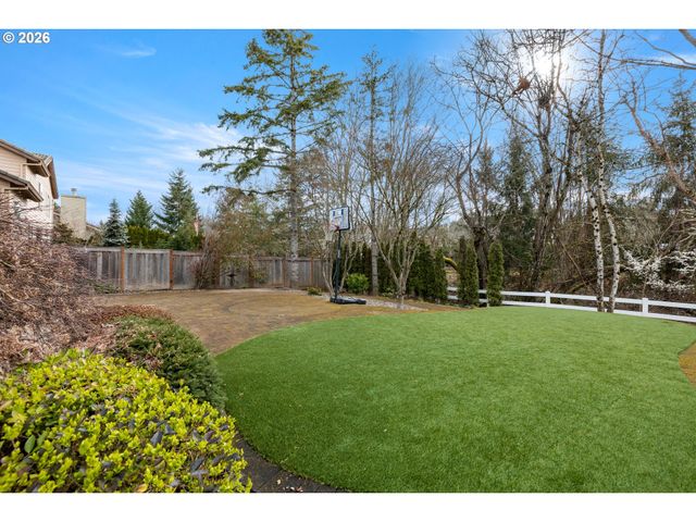 15542 Nw ANDALUSIAN Way, Portland, OR 97229