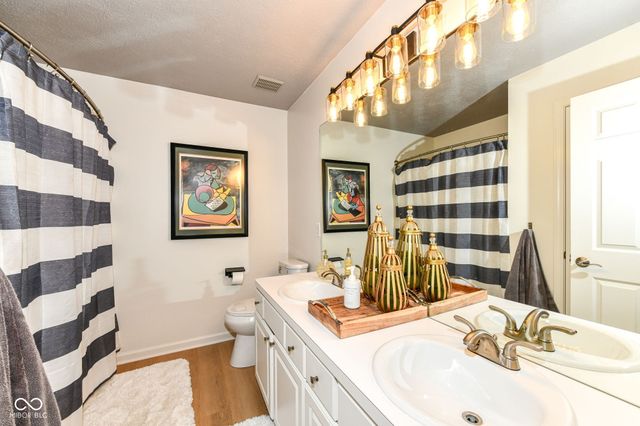 11834 Gray Eagle Drive, Fishers, IN 46037