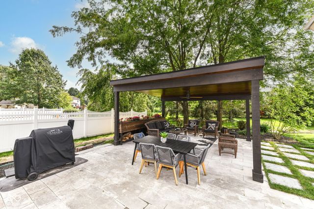 11834 Gray Eagle Drive, Fishers, IN 46037
