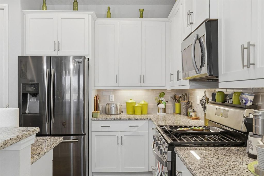 Image 24 of property listing at 7522 CAMPUS COVE, Sarasota, FL 34243