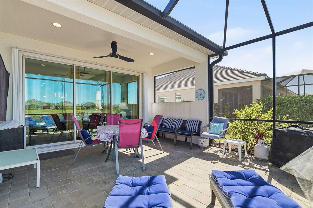 Image 42 of property listing at 7522 CAMPUS COVE, Sarasota, FL 34243