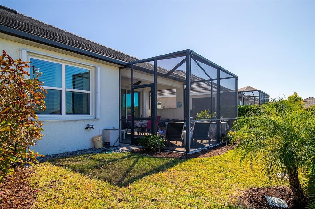 Image 44 of property listing at 7522 CAMPUS COVE, Sarasota, FL 34243