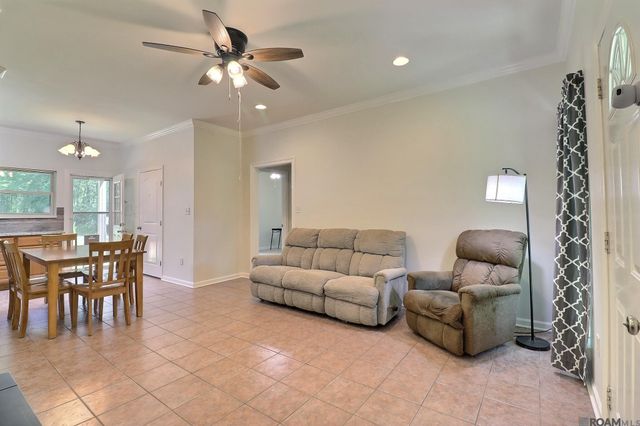 31640 Courtney Cir, Walker, LA 70785