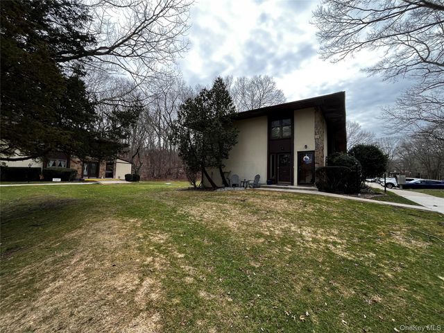 1 Pine Court 1, Selden, NY 11784