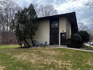 1 Pine Court 1, Selden, NY 11784
