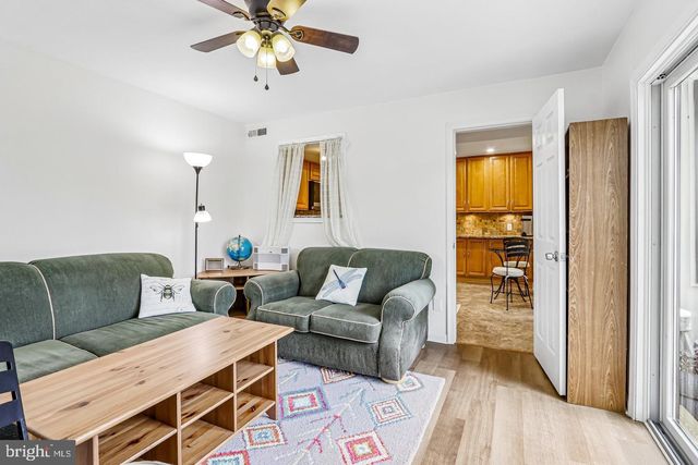 33 HASTINGS CT, Downingtown, PA 19335