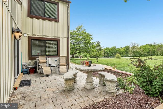 33 HASTINGS CT, Downingtown, PA 19335