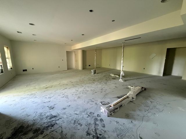 2030 West Court, Richmond, KY 40475