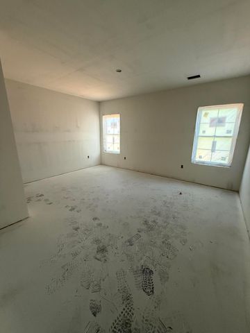 2030 West Court, Richmond, KY 40475