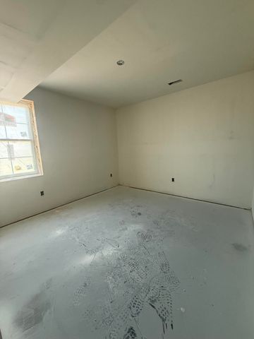 2030 West Court, Richmond, KY 40475