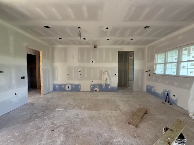 2030 West Court, Richmond, KY 40475