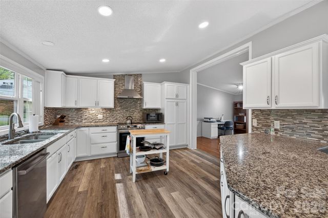 4352 Anderson Mountain Road, Maiden, NC 28650