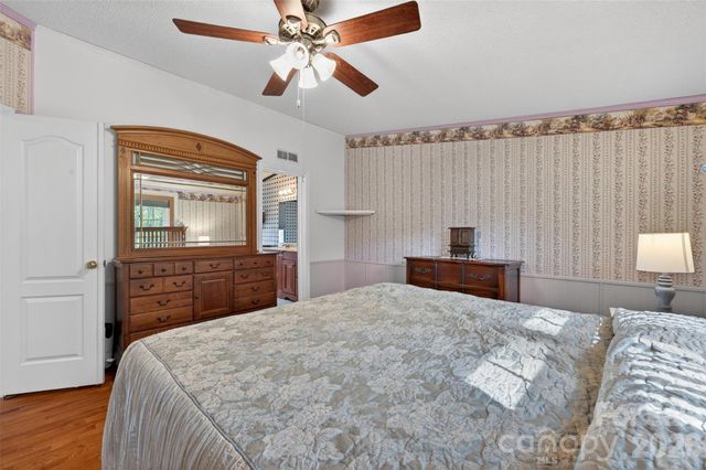 4352 Anderson Mountain Road, Maiden, NC 28650