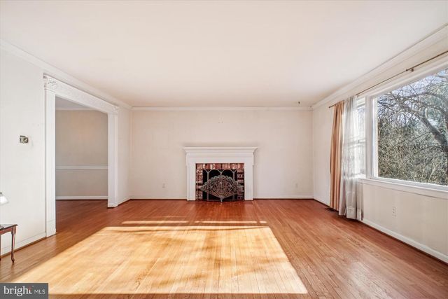 6144 CHESTERBROOK RD, Mclean, VA 22101