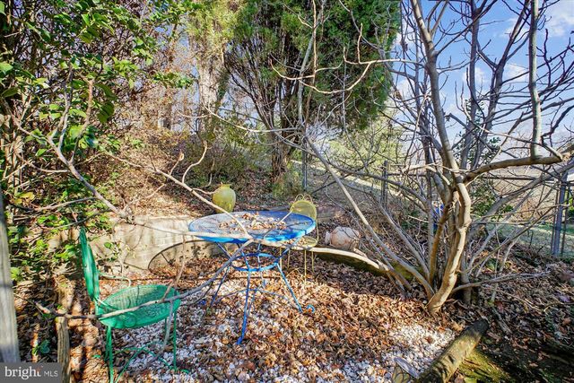 6144 CHESTERBROOK RD, Mclean, VA 22101