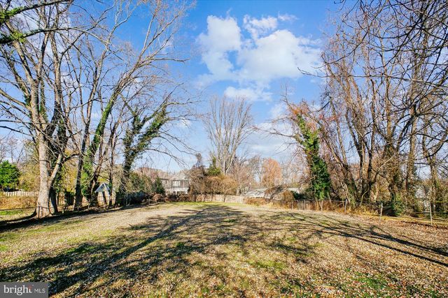 6144 CHESTERBROOK RD, Mclean, VA 22101