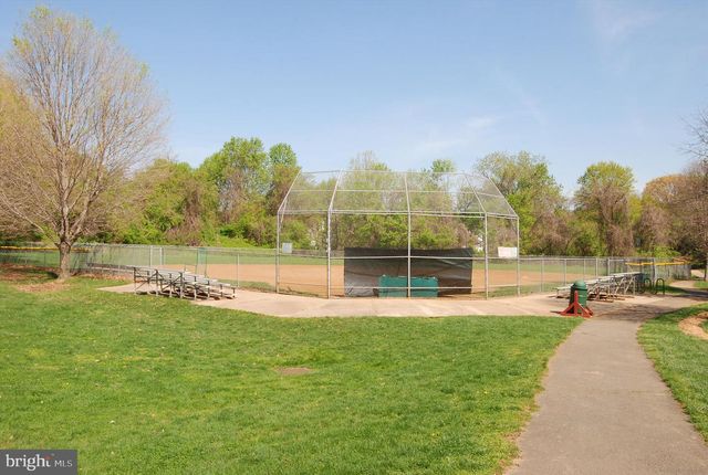 6144 CHESTERBROOK RD, Mclean, VA 22101