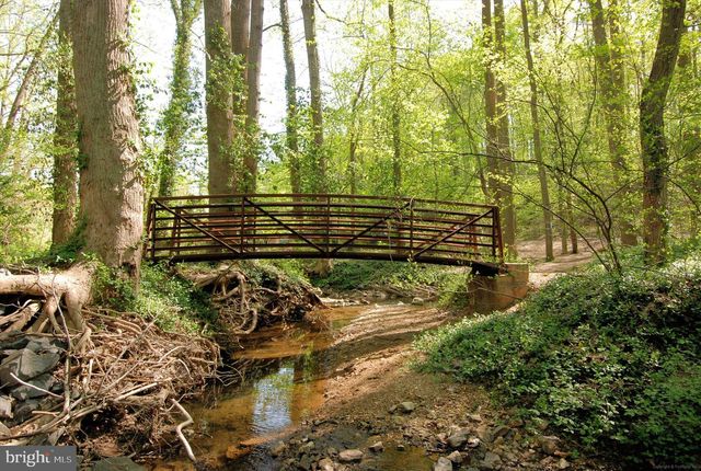 6144 CHESTERBROOK RD, Mclean, VA 22101