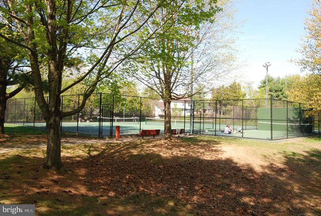 6144 CHESTERBROOK RD, Mclean, VA 22101