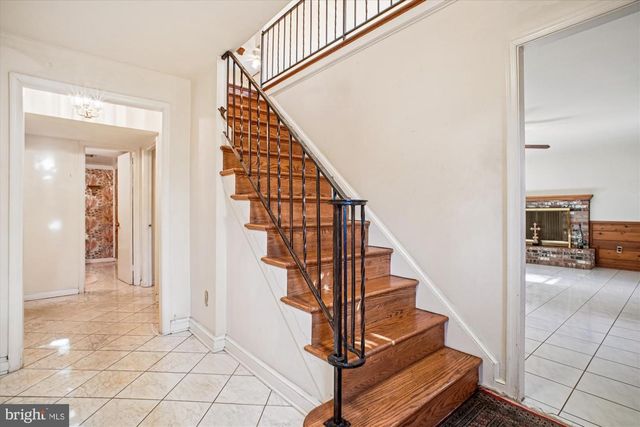 6144 CHESTERBROOK RD, Mclean, VA 22101