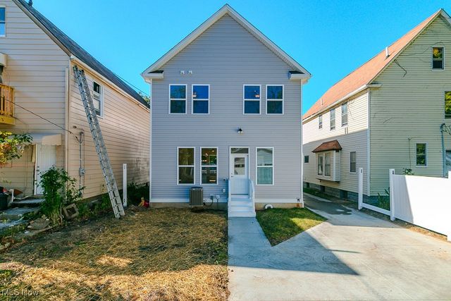 2265 E 97th Street, Cleveland, OH 44106