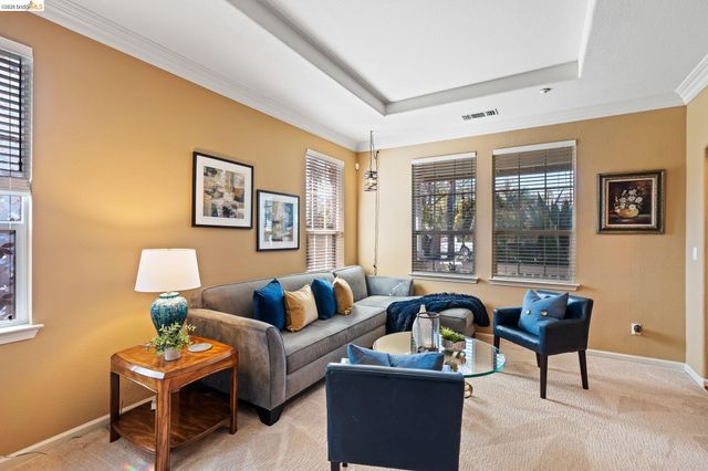 1320 Sand Drift Dr, Brentwood, CA 94513