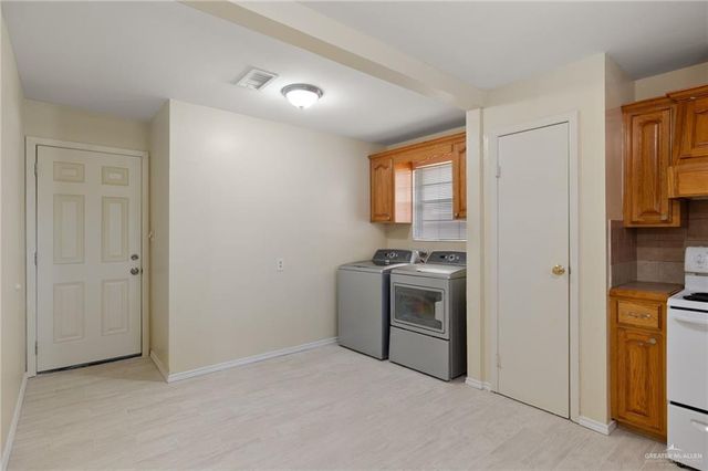 300 N 41st Street, Mcallen, TX 78501