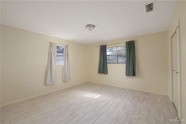 300 N 41st Street, Mcallen, TX 78501