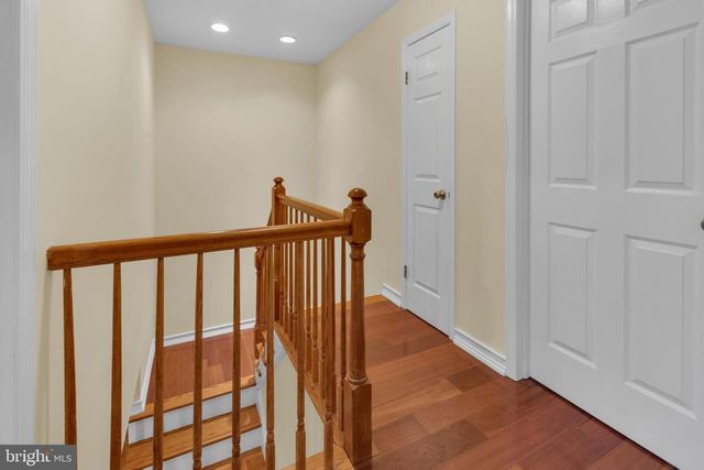 46 SASSAFRASS, North Brunswick, NJ 08902