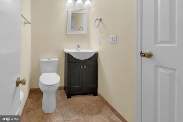 46 SASSAFRASS, North Brunswick, NJ 08902