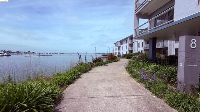 8 Admiral Dr. A232, Emeryville, CA 94608