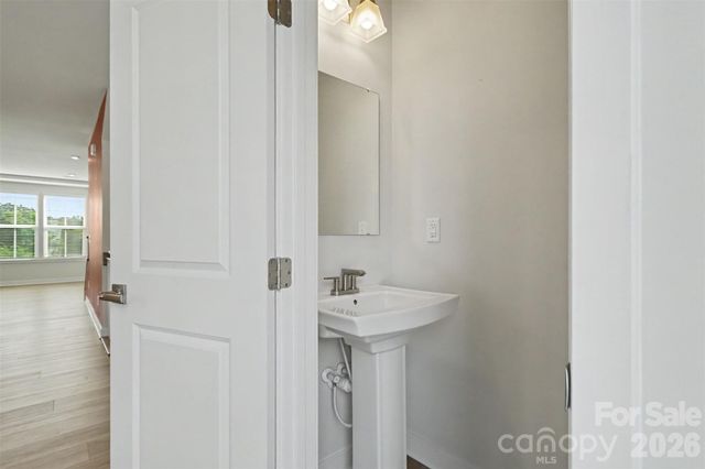 2841 Statesville Avenue, Charlotte, NC 28206
