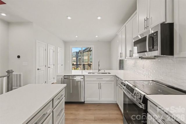 2841 Statesville Avenue, Charlotte, NC 28206