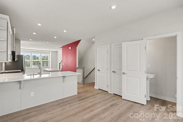 2841 Statesville Avenue, Charlotte, NC 28206