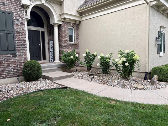 14109 Meadow Lane, Leawood, KS 66224