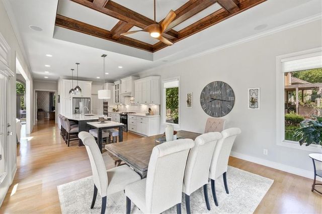 14109 Meadow Lane, Leawood, KS 66224