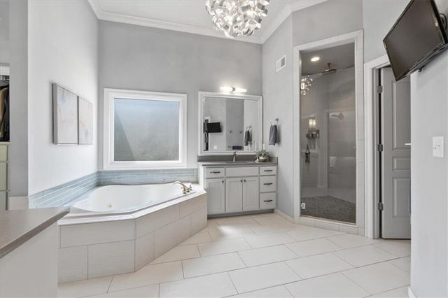 14109 Meadow Lane, Leawood, KS 66224