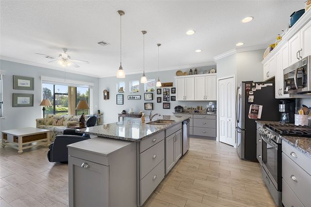 700 Honeybell Court SW, Vero Beach, FL 32968